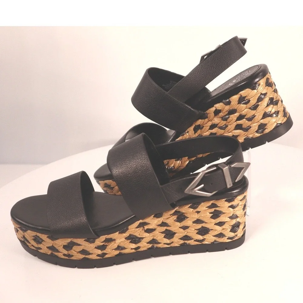 Vince Camuto Miapelle black leather planform sandals size 9.5 M